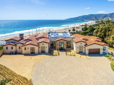 11,000 sq ft luxury Malibu Rental